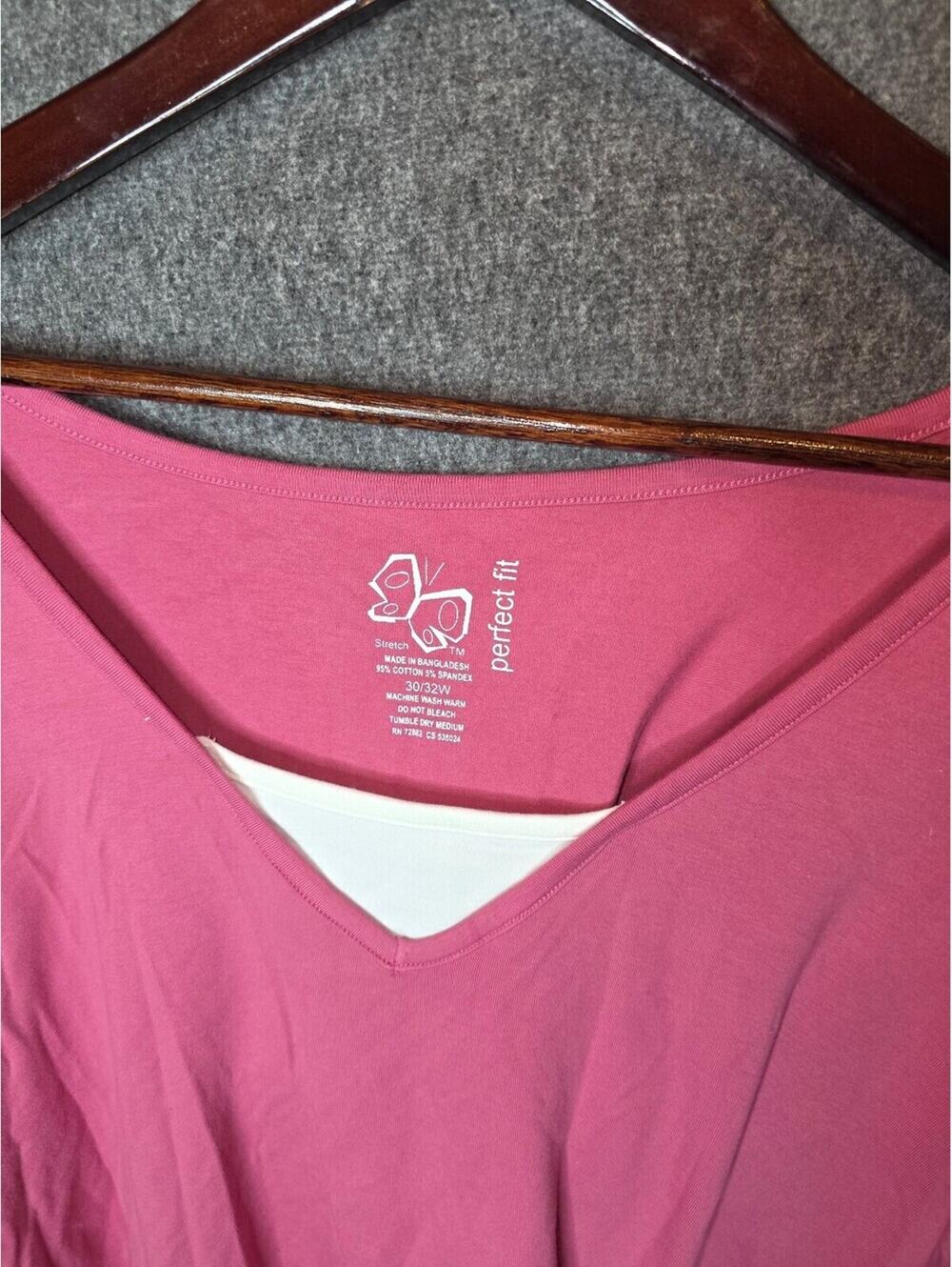Butterfly Perfect Fit Pink and White Layered V-Neck T-Shirt 30/32